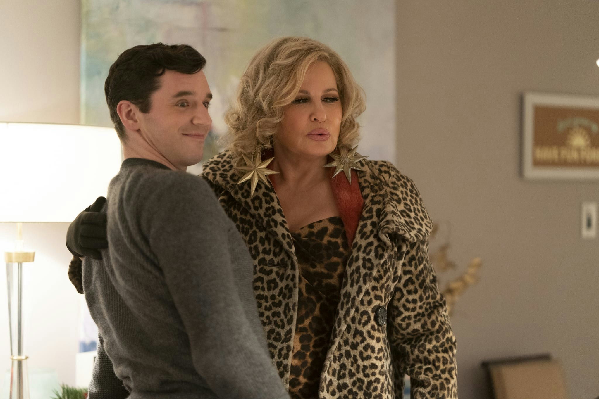 Single All The Way: Michael Urie og Jennifer Coolidge