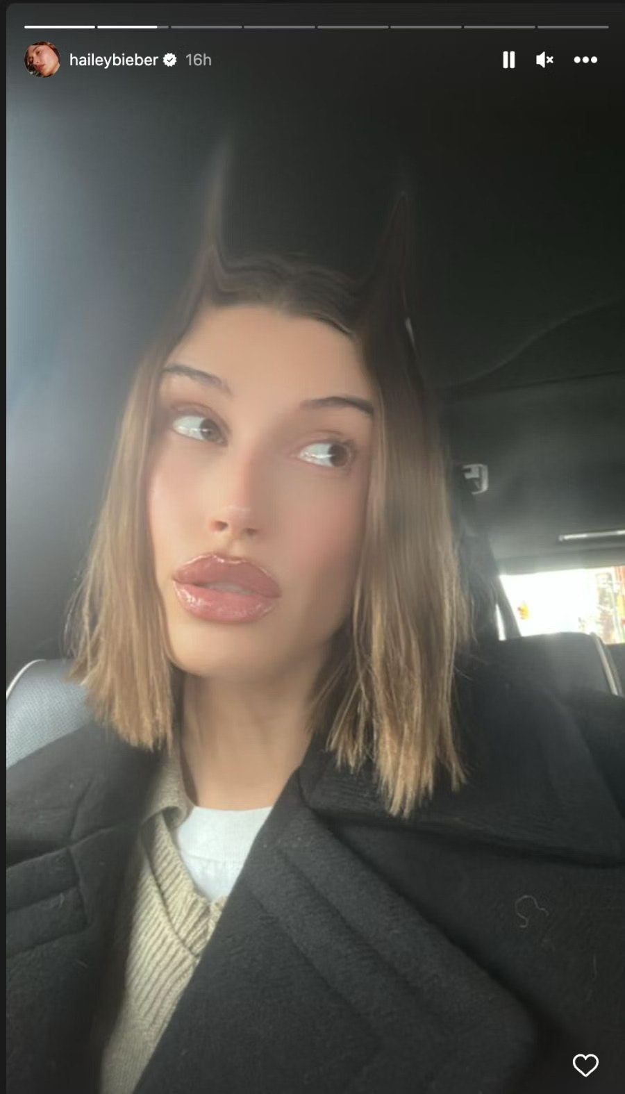 Hailey Bieber