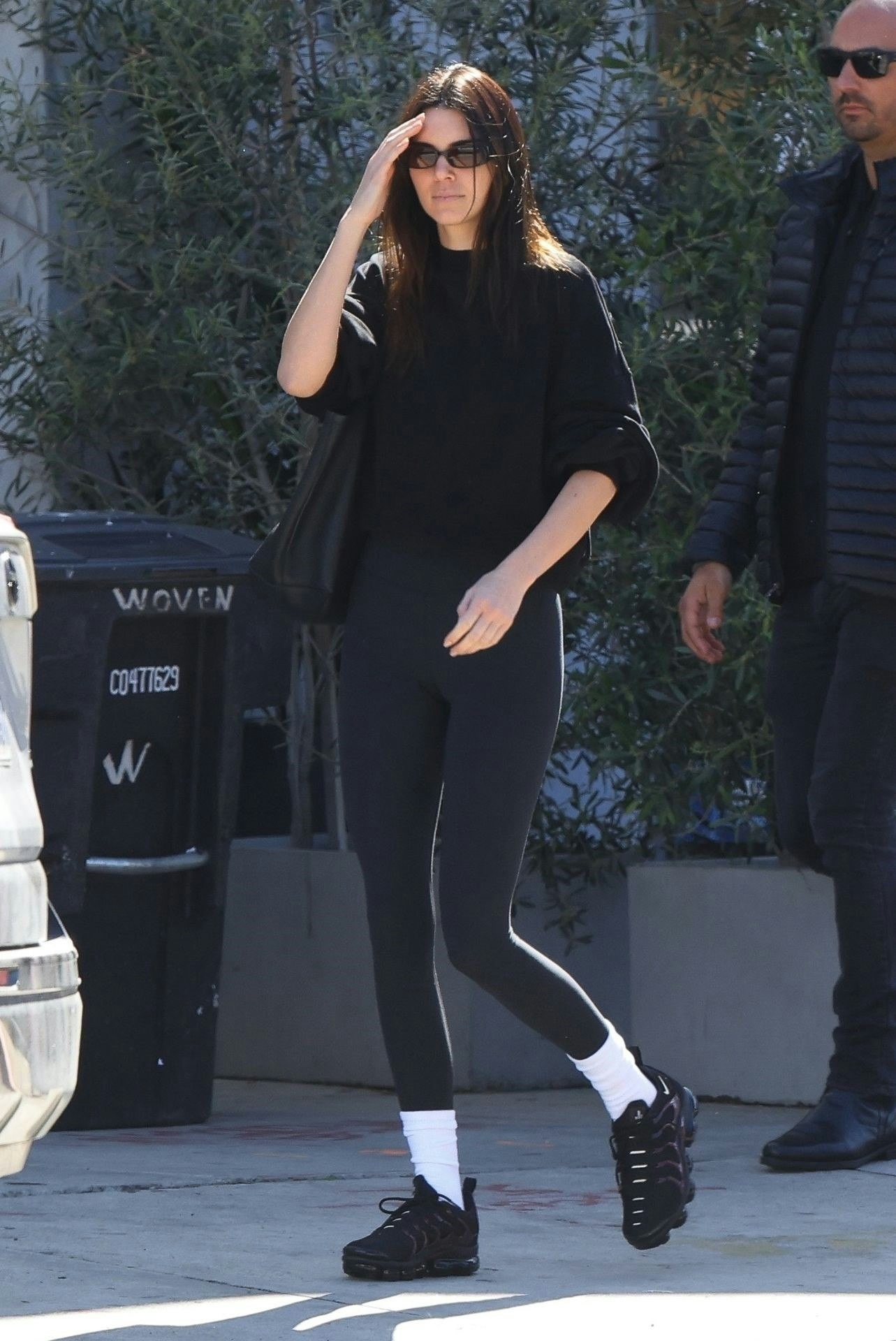 Kendall_Jenner_sneakers