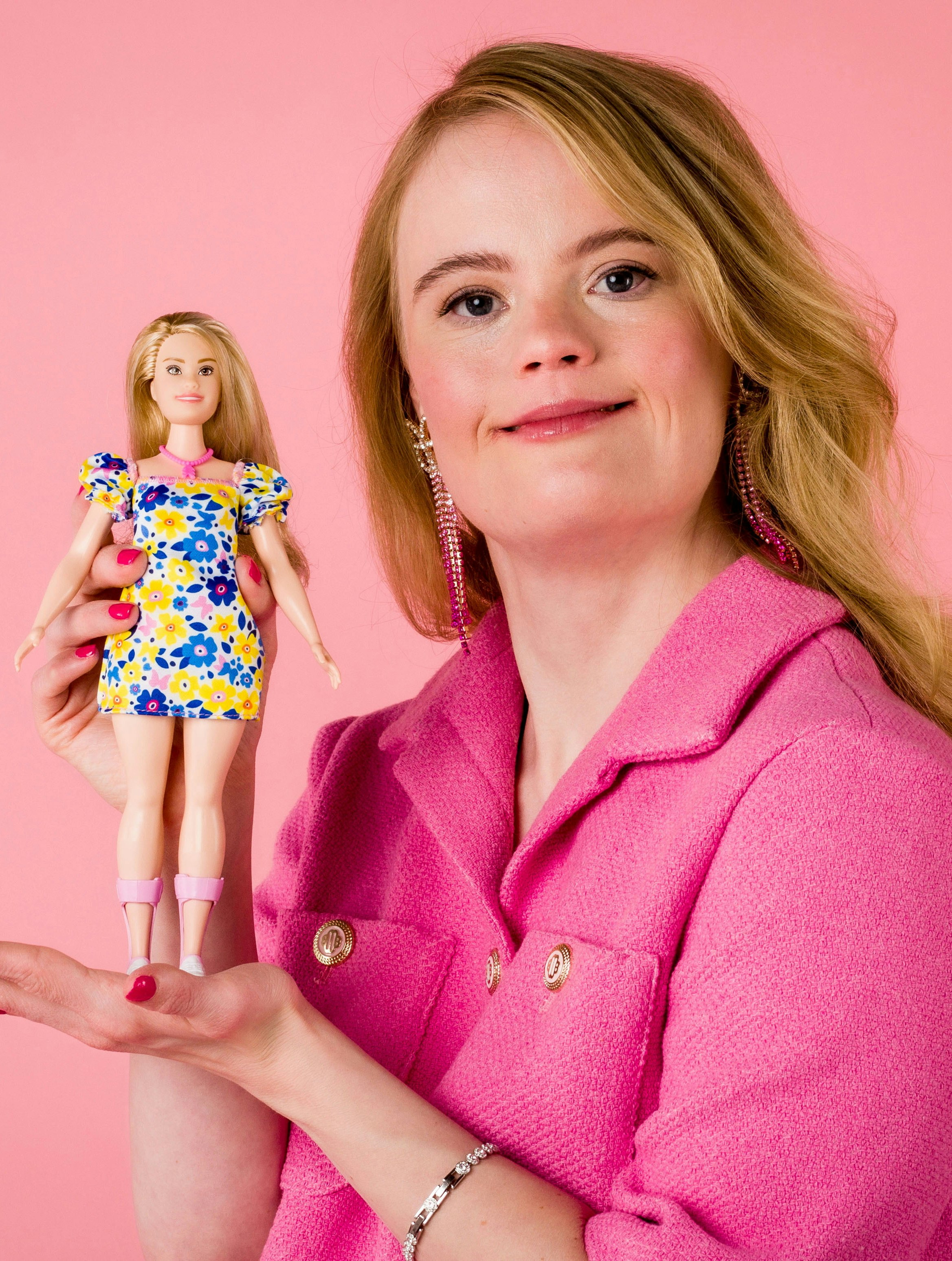 Kommentér foragte Forsøg Nu kommer den første Barbie nogensinde med Downs syndrom | Vi Unge