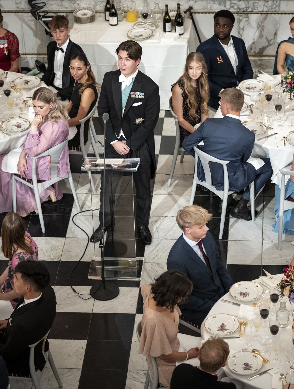 Prins Christian holder tale under sin 18 års fødselsdag, som fejres med en gallamiddag på Christiansborg Slot i København, søndag den 15. oktober 2023. (Foto: Mads Claus Rasmussen/Ritzau Scanpix)