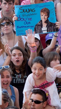 beliebers directioners justin bieber one direction musik undersøgelse kriminelle kriminalitet teenagere