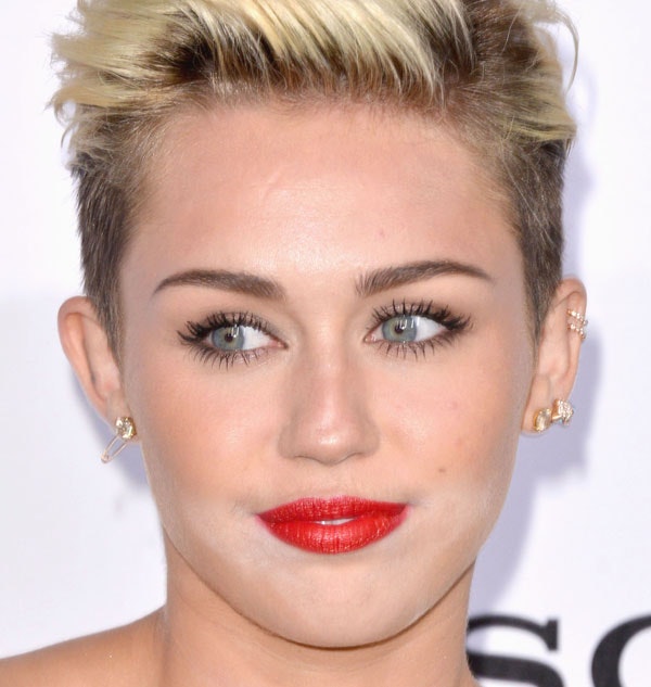 Miley Cyrus, makeup