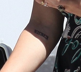 Miley Cyrus, tatoveringer, tatoo, billeder, gossipbloggen