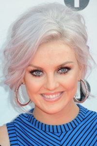 perrie edwards zayn malik utro courtney webb servitrice dødstrusler