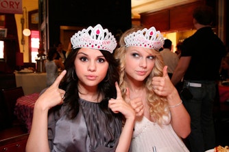 Selena Gomez og Taylor Swift i 2008 